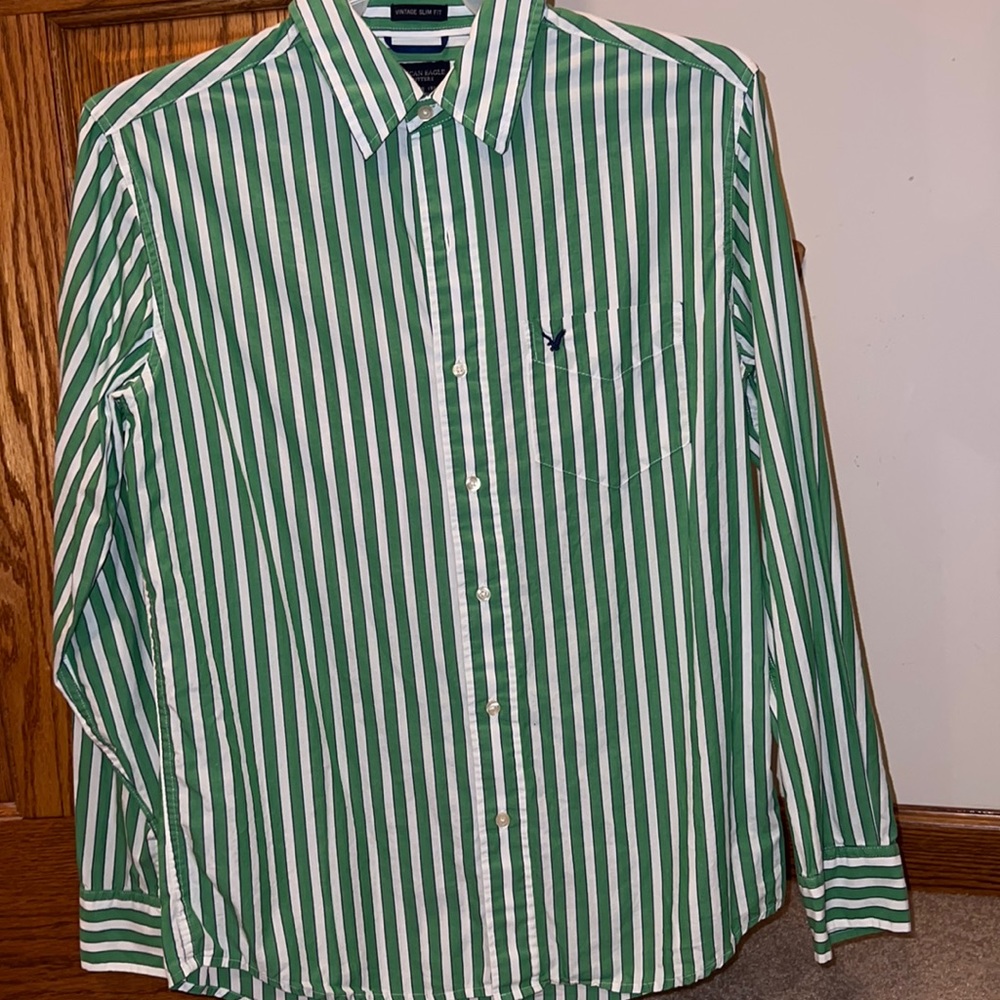 American Eagle button down